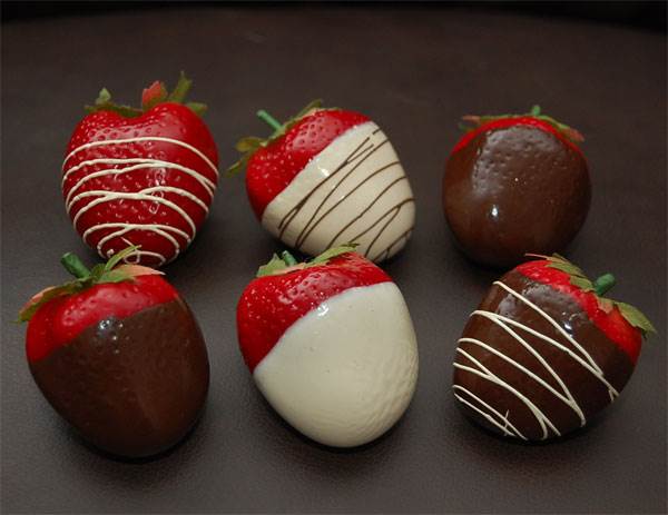 Assorted Dipped Strawberries