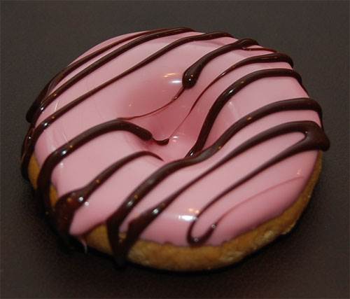 Donut, Strawberry/Chocolate