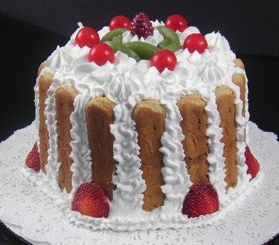 Holiday Cream Cake