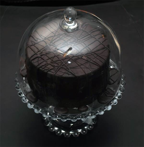 Chocolate Cake & Stand