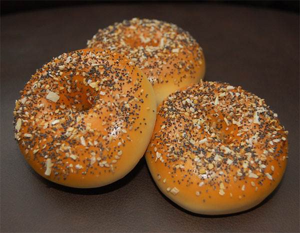 Bagels (Everything)