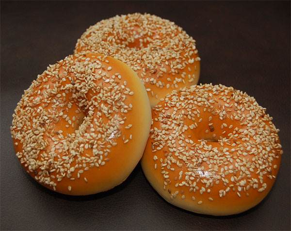 Bagels (Sesame)