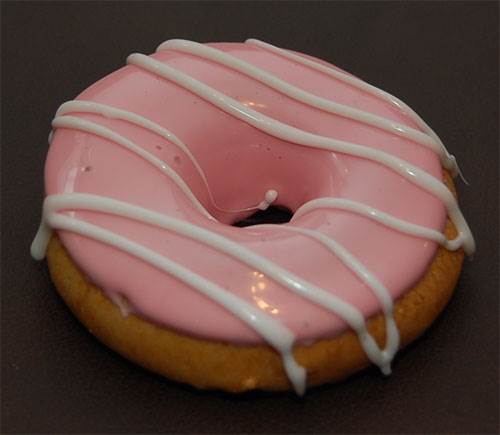 Donut, Strawberry/Vanilla