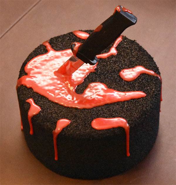 Bloody Knife Cake