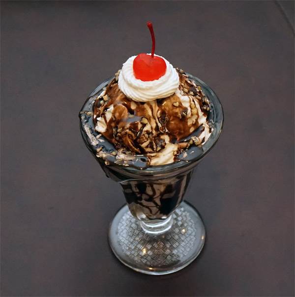 Sundae (Chocolate)